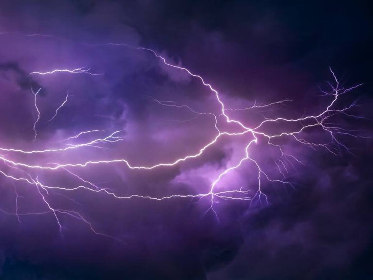 Meteorología emite aviso por probables tormentas eléctricas en cuatro regiones del país durante Semana Santa