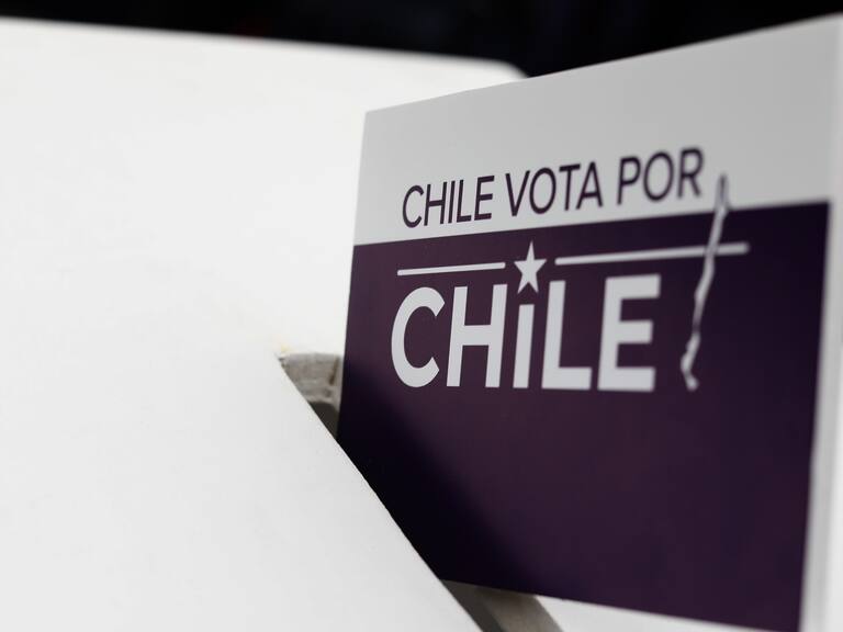 Gobierno plantea la idea posponer para fines de 2021 la elección de gobernadores regionales