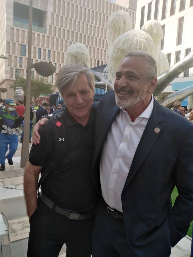 Pablo Milad comparte con Harold Mayne-Nicholls en Qatar