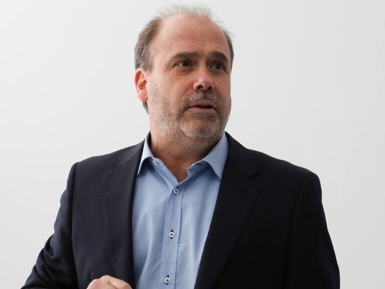 Presidente de la DC busca convencer al PS para ir en lista de consejeros: «Si no, armaremos algo con el Partido Radical y el PPD»