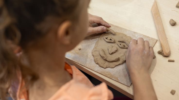 Los mitos sobre las neurodivergencias que retrasan el diagnóstico de miles de niños, según especialistas