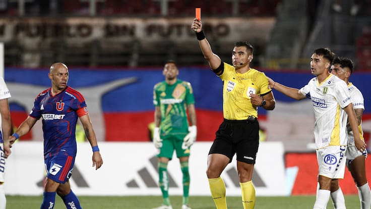 Castellón revela qué le dijo Cabero por el penal no sancionado a la U: “Salimos perjudicados”