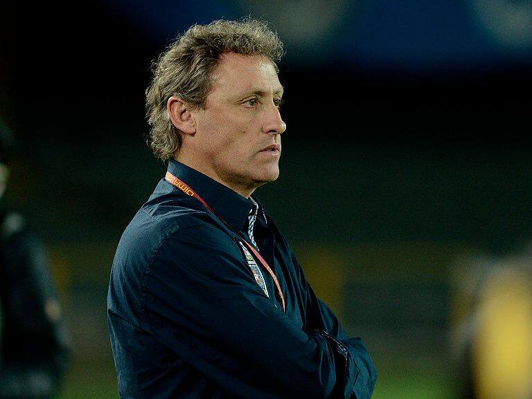 BOGOTA, COLOMBIA - MARCH 25: Ricardo Lunari coach of Millonarios gestures during a match between Millonarios and Deportivo Pasto as part of Liga Aguila I 2015 at Nemesio Camacho El Campin Stadium on March 25, 2015 in Bogota, Colombia. (Photo by Gabriel Aponte/LatinContent via Getty Images)