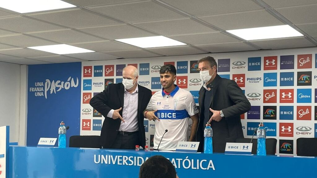 Daniel González: "La presión de jugar en la UC sigue siendo la misma que tenía en Wanderers"