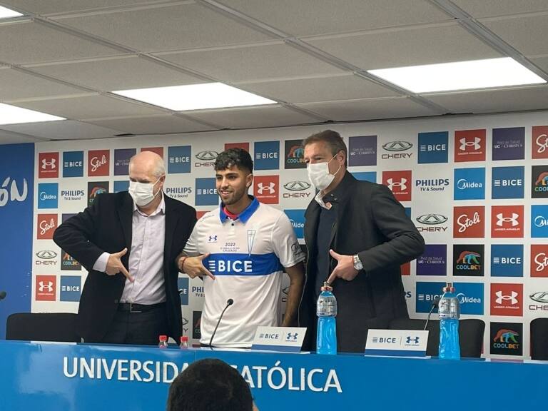 Daniel González: "La presión de jugar en la UC sigue siendo la misma que tenía en Wanderers"