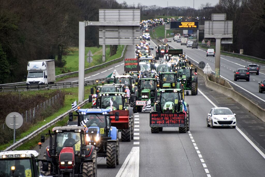 Los agricultores se siguen movilizando en Francia, como protesta por las malas condiciones de ese sector y contra las importaciones de alimentos.