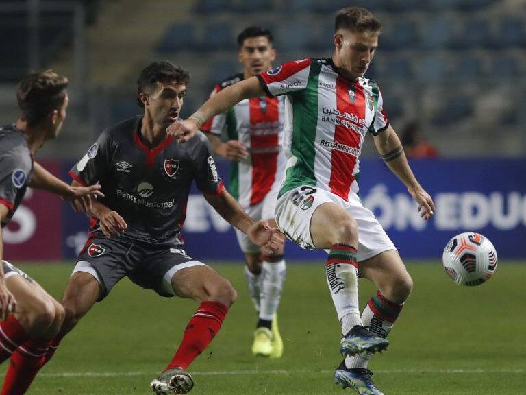4 de Mayo del 2021/RANCAGUABruno Barticciotto(d ),durante el partido valido por el grupo F de la Copa Conmebol Sudamericana 2021, entre Palestino vs Newells Old Boys, disputado en el Estadio El Teniente.Estadio El Teniente.
FOTO:FRANCISCO LONGA/AGENCIAUNO