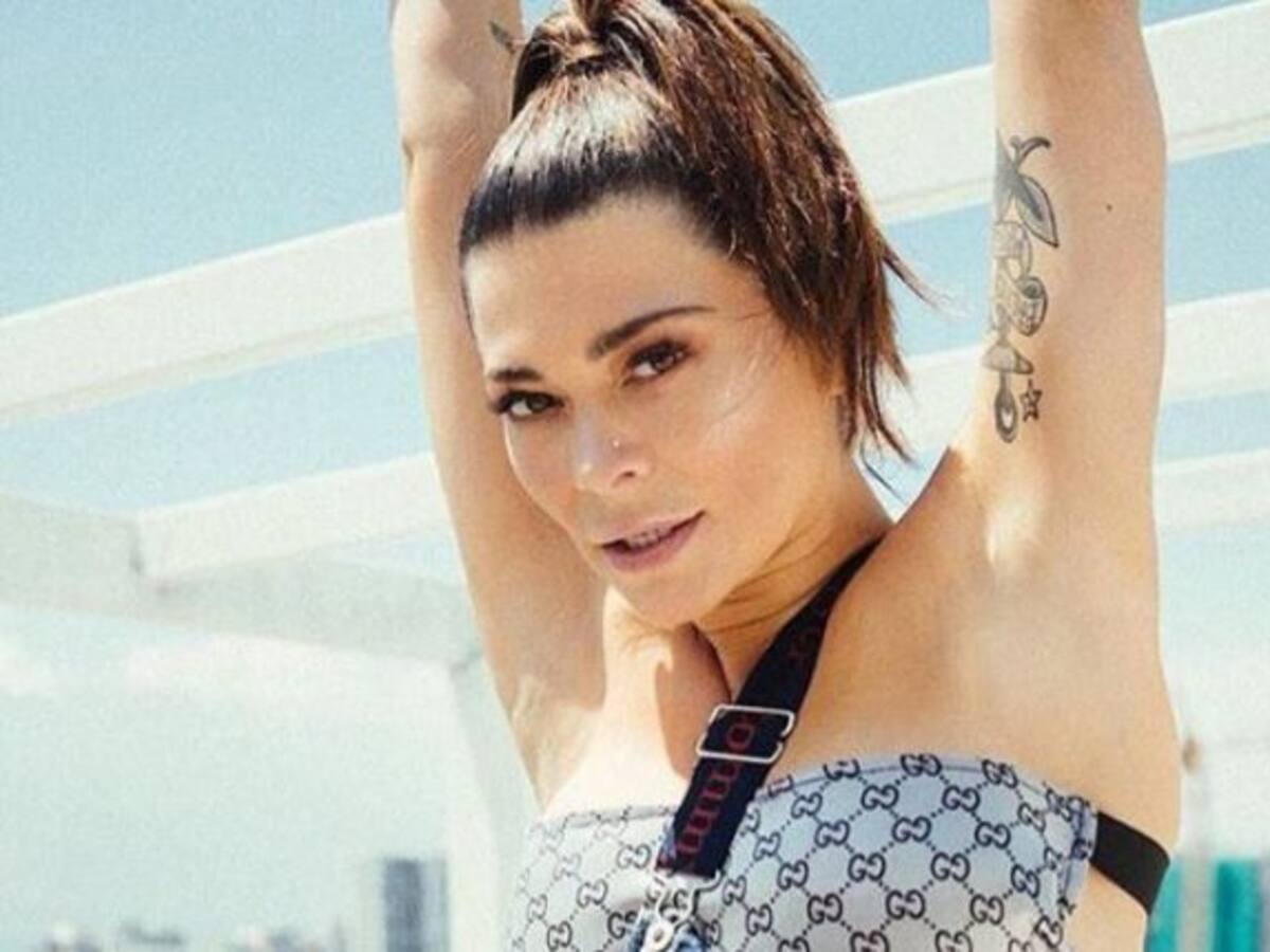 Antonella Ríos causó furor con las mascarillas que ella misma diseñó