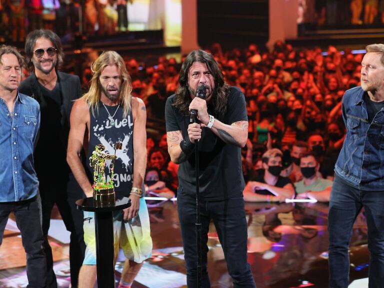 Foo Fighters sorprendieron en los MTV VMA y recibieron el primer Global Icon Award