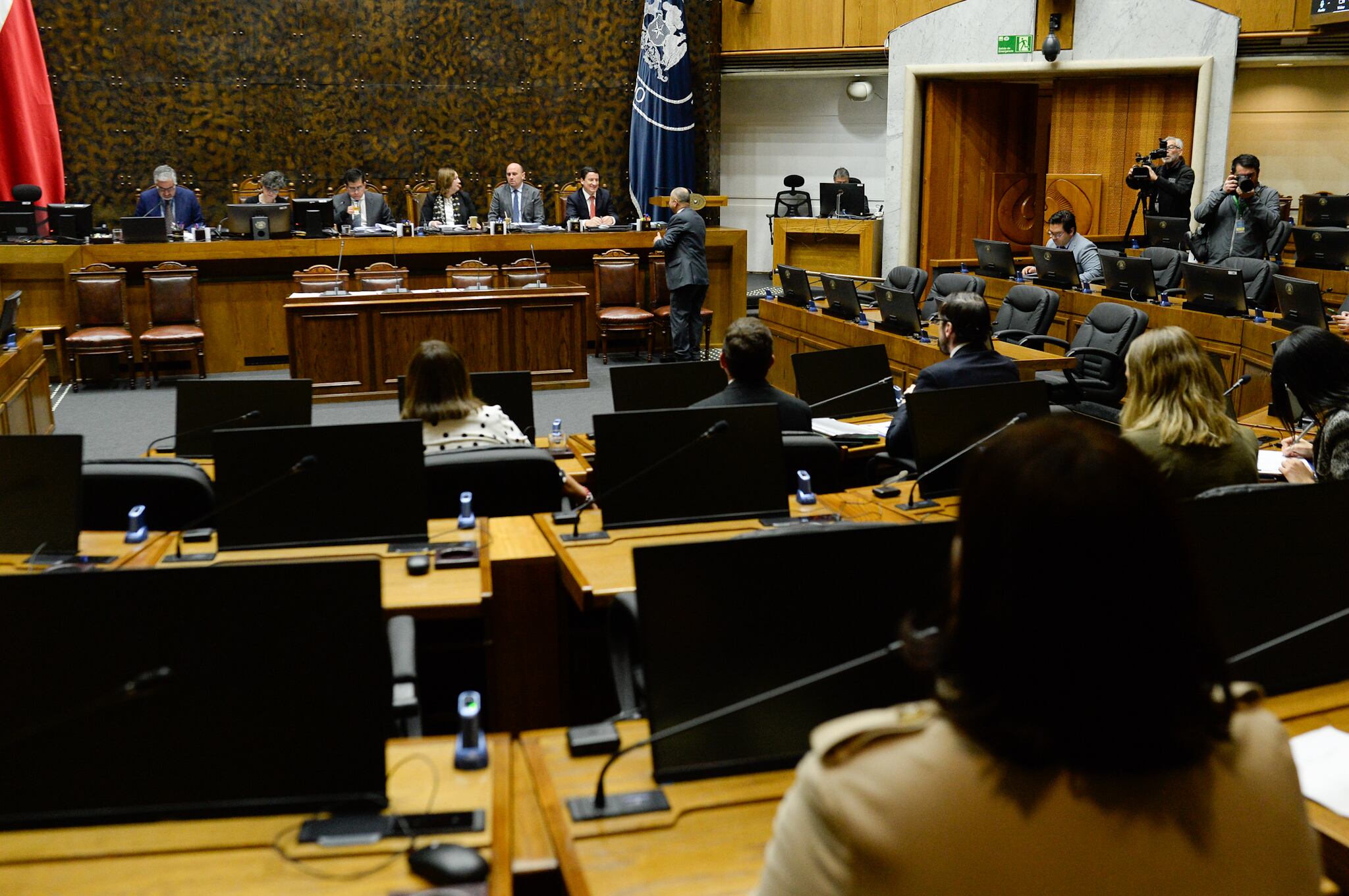 23 DE SEPTIEMBRE DE 2026 / VALPARAISO
Parlamentarios y ministro durante la comision de constitucion, legislacion, justicia y reglamento en el hemiciclo del senado.
FOTO: OSCAR GUERRA/UNO NOTICIAS