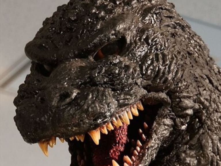 Murió el hombre debajo del disfraz de Godzilla