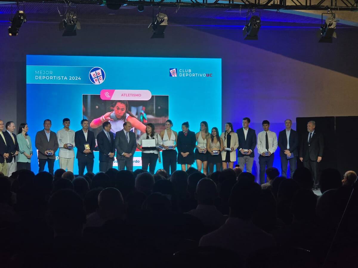 Ivana Gallardo es condecorada como la mejor del año del Club Deportivo Universidad Católica: “Es un premio que quería ganar alguna vez”