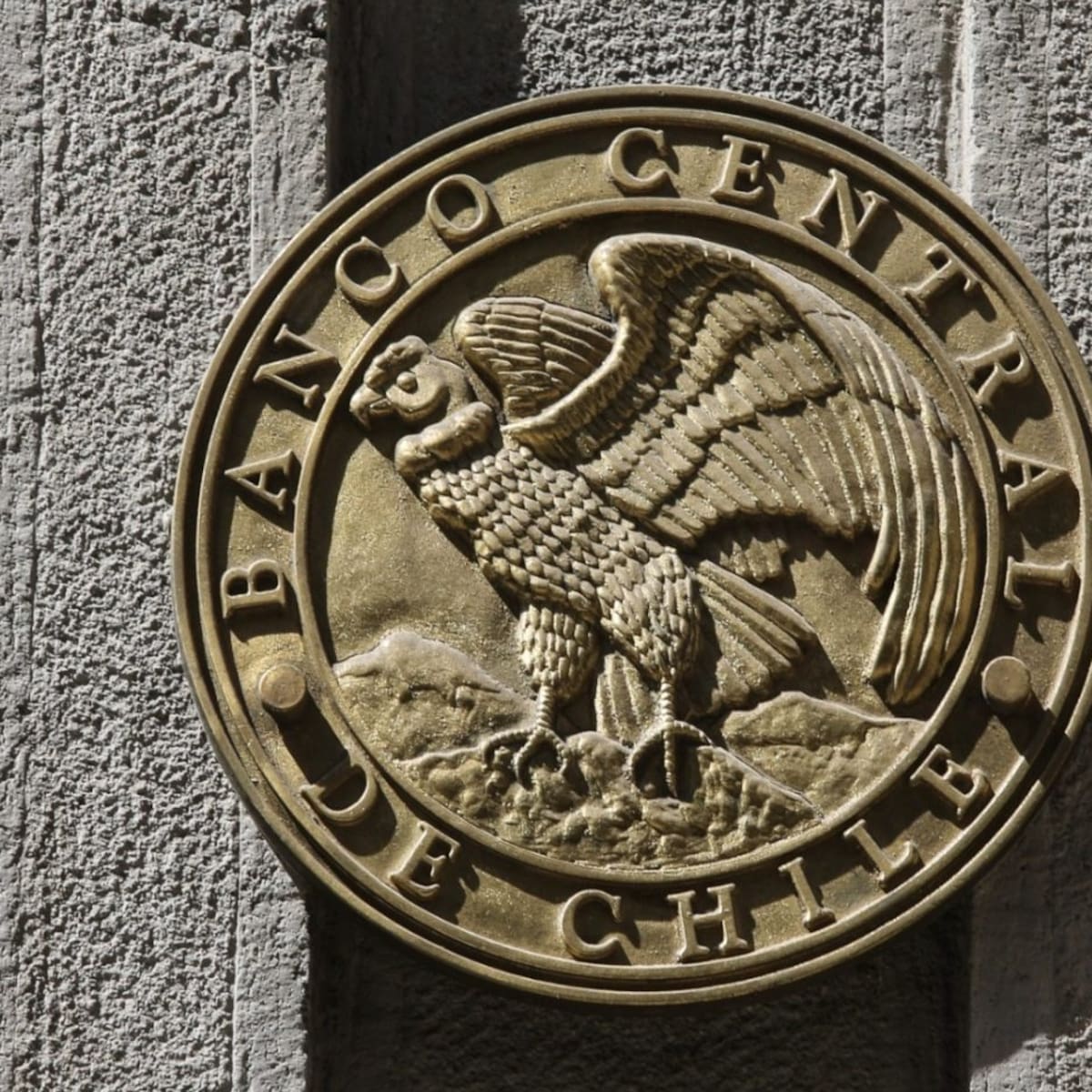 Banco Central lanza advertencia por indicación aprobada en la megarreforma que encarecería el costo de los créditos