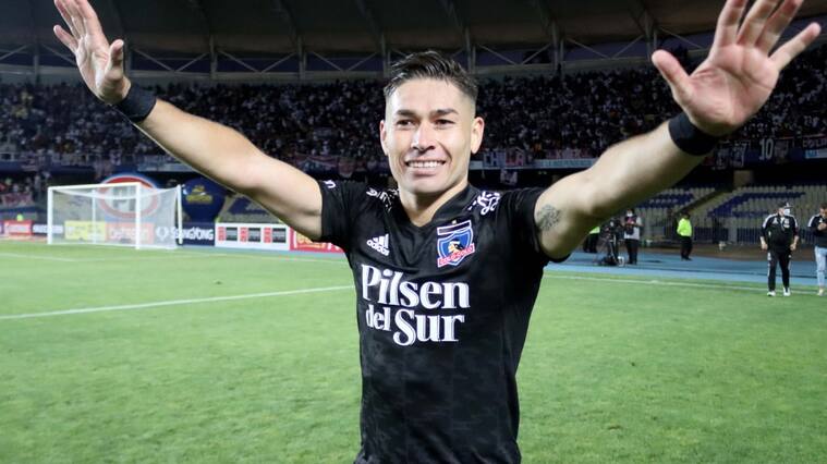 Óscar Opazo llega a acuerdo y regresa a Colo Colo tras 6 meses en Racing Club