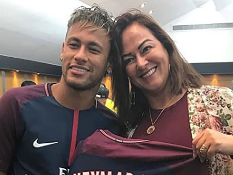 Madre de Neymar presentó por Instagram a su novio 31 años menor