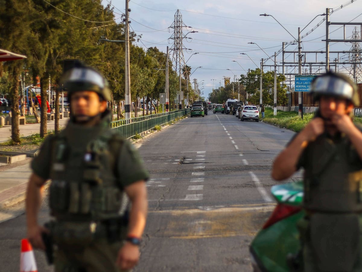 “Fueron muchos disparos”: esto es lo que se sabe de la balacera en Lo Espejo que dejó a Carabinero en riesgo vital