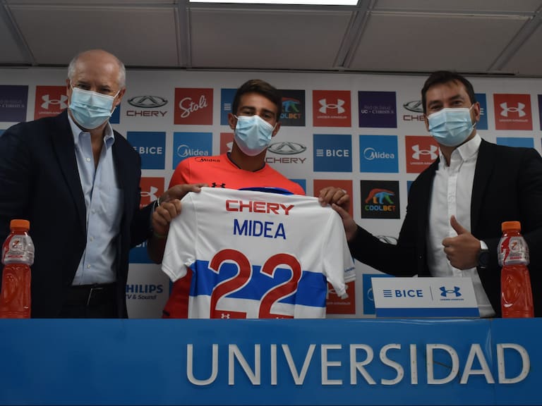 Diego Valencia no se achica ante una eventual partida de Fernando Zampedri: "Me siento capacitado para ser una opción en todo el frente del ataque"