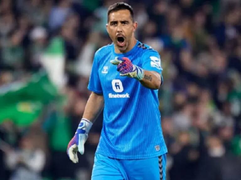 Manuel Pellegrini alerta sobre lesión de Claudio Bravo en partido del Betis: «Parece preocupante»