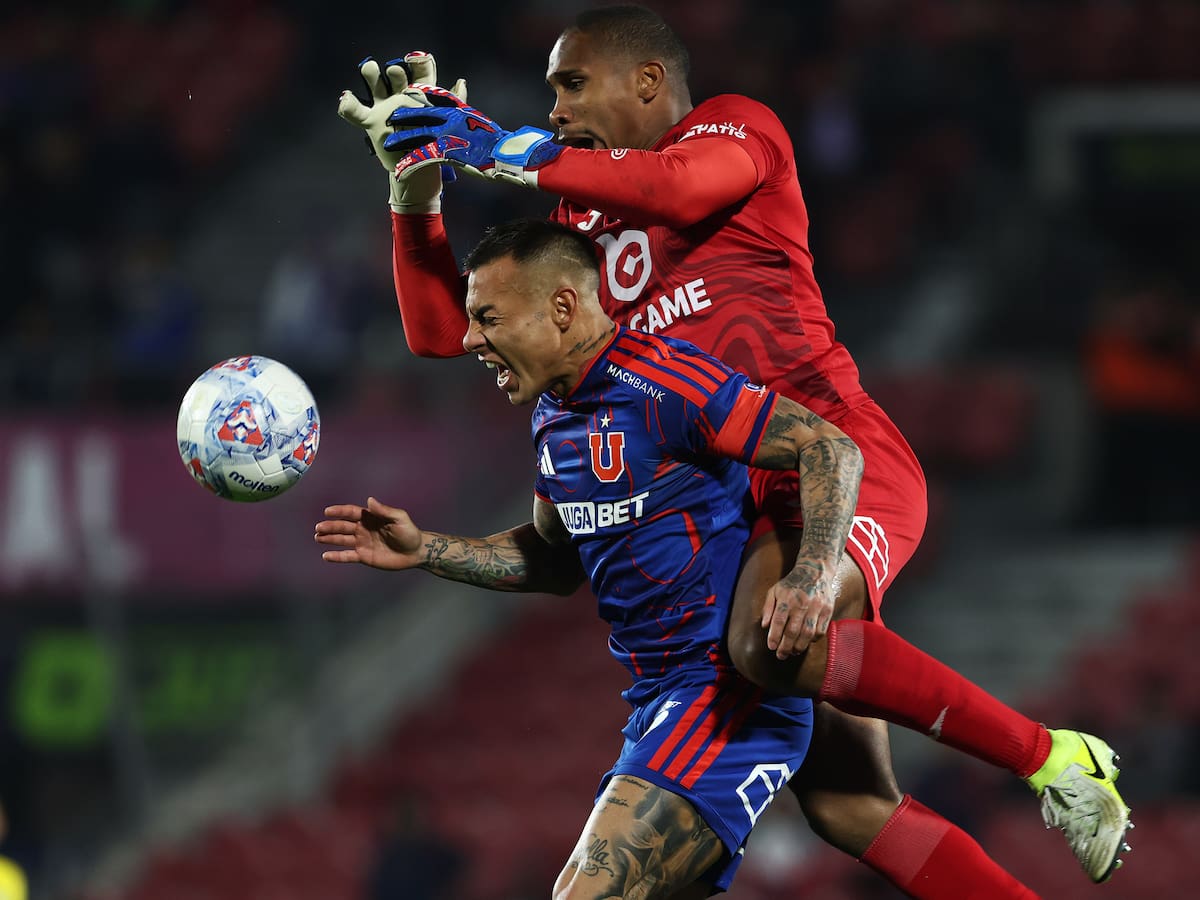 “Ni la fueron a revisar”: Eduardo Vargas acusa a portero de O’Higgins por lesión que lo deja fuera del debut de la U en Copa Chile