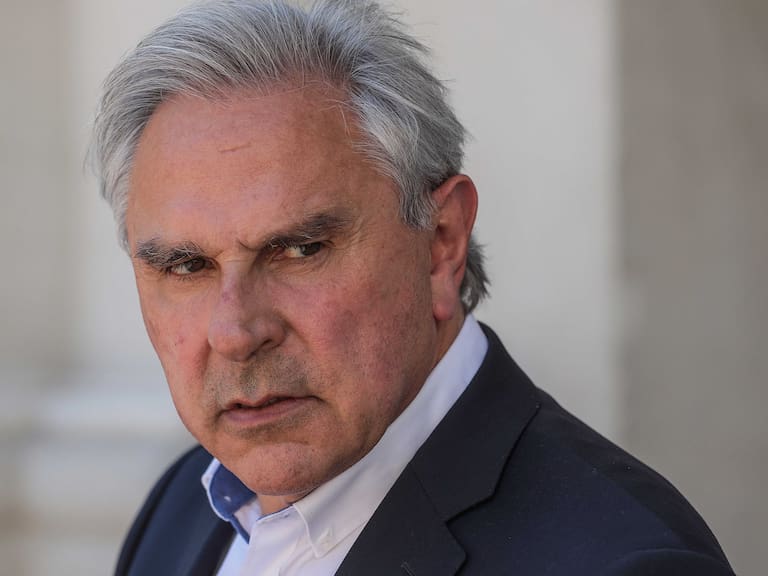 21 de noviembre del 2021/SANTIAGOEl senador Iván Moreira, se retira del Palacio de La Moneda, tras sostener una reunión con el presidente de la República.
FOTO: SEBASTIAN BELTRAN GAETE/AGENCIAUNO