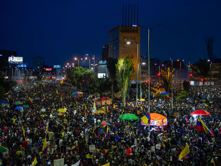 Masiva concentración ciudadana en Bogotá contra el gobierno