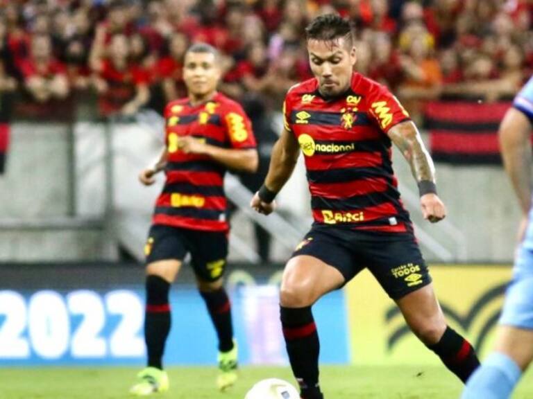 Javier Parraguez se despide de Sport Recife y queda libre para definir su futuro: «Muy agradecido por el año difícil que tuvimos»