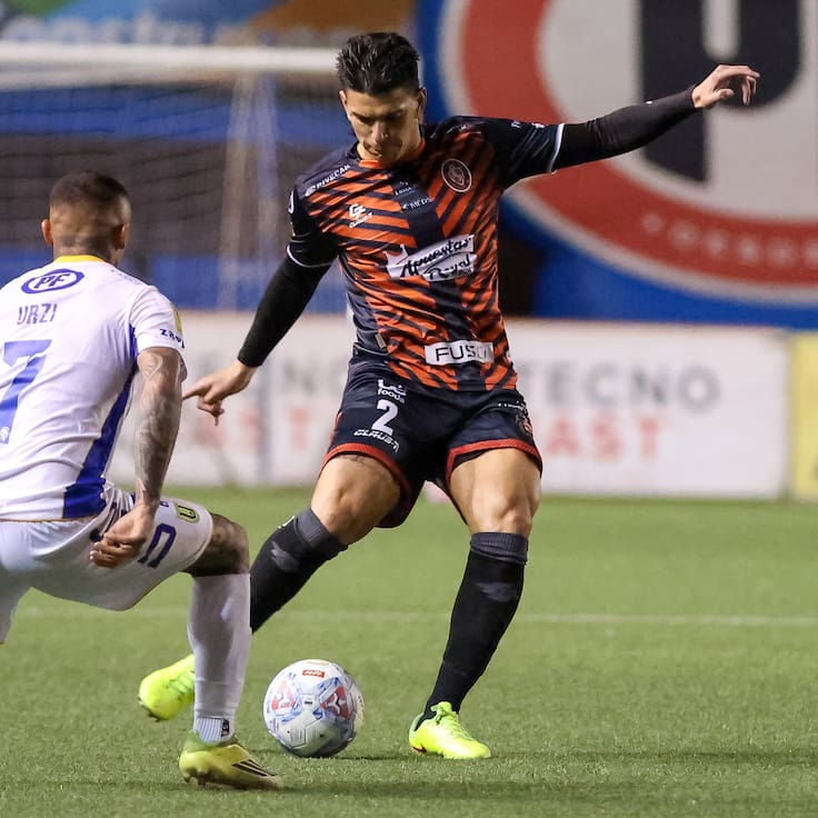 Deportes Limache arrasa con la Universidad de Concepción en el arranque de la fecha 10 de la Liga de Primera