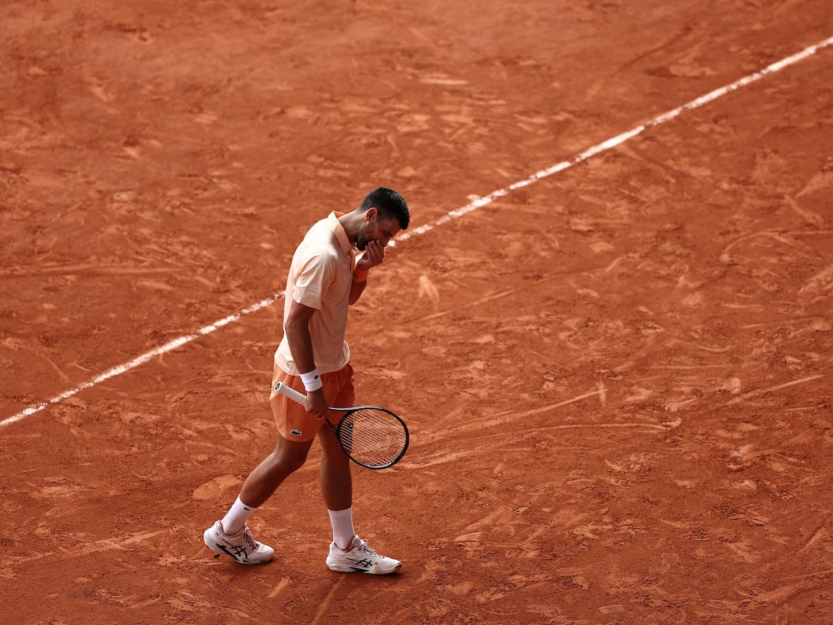Nuevo batacazo en Roland Garros: la increíble remontada que deja a Djokovic eliminado del torneo