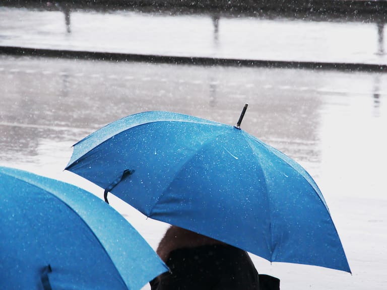 Lluvia en Santiago: a qué hora será el peak de las precipitaciones este jueves 8 de enero, según el tiempo