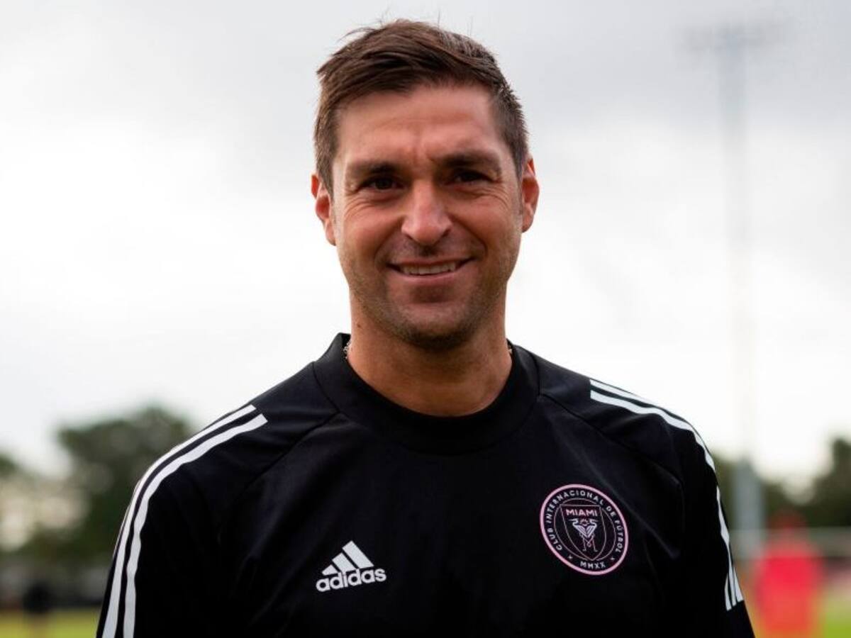 Último rival de Chile en las Clasificatorias: Uruguay confirmó a Diego Alonso como su nuevo entrenador