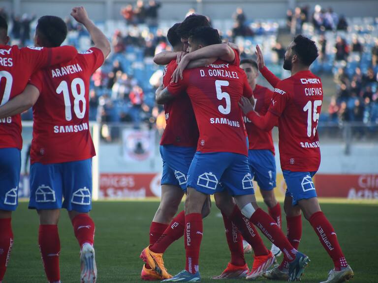 La UC suma amistoso de pretemporada mientras sigue buscando en Estudiantes de La Plata a su nuevo refuerzo