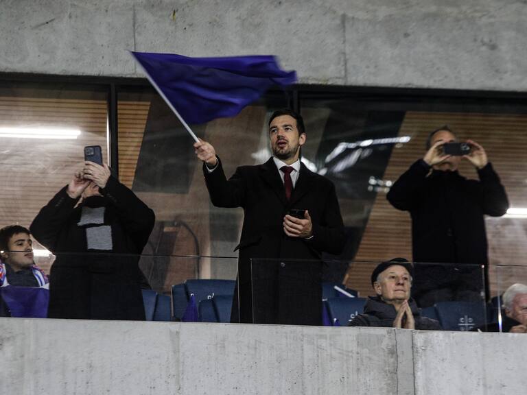 Alcalde Tomás Vodanovic dijo presente en la inauguración del Claro Arena