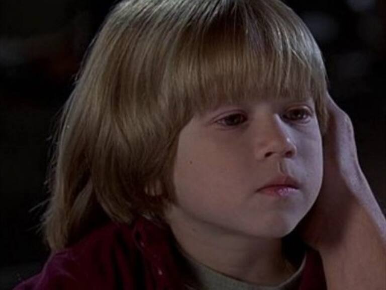 Así luce Justin Cooper, el tierno niño de la película «Mentiroso Mentiroso»