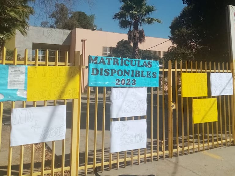 Apoderados denuncian que colegio de Pudahuel ha sufrido más de 10 robos