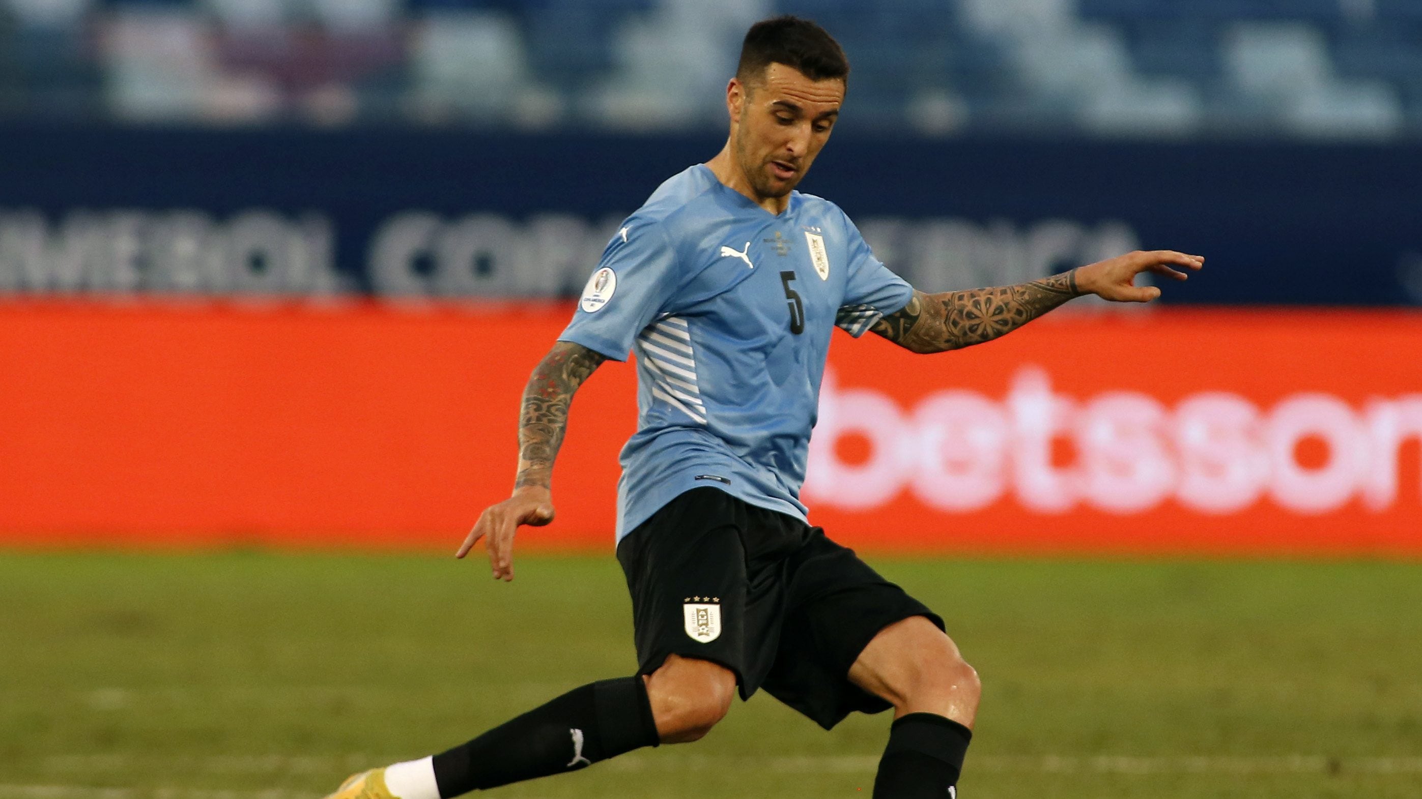 Matías Vecino podrá enfrentar a la Roja en el cierre de las Clasificatorias