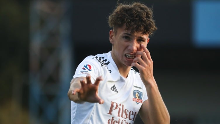 Luciano Arriagada le dice adiós a Colo Colo y lamenta no conseguir sus desafíos por "la falta de oportunidades y continuidad"