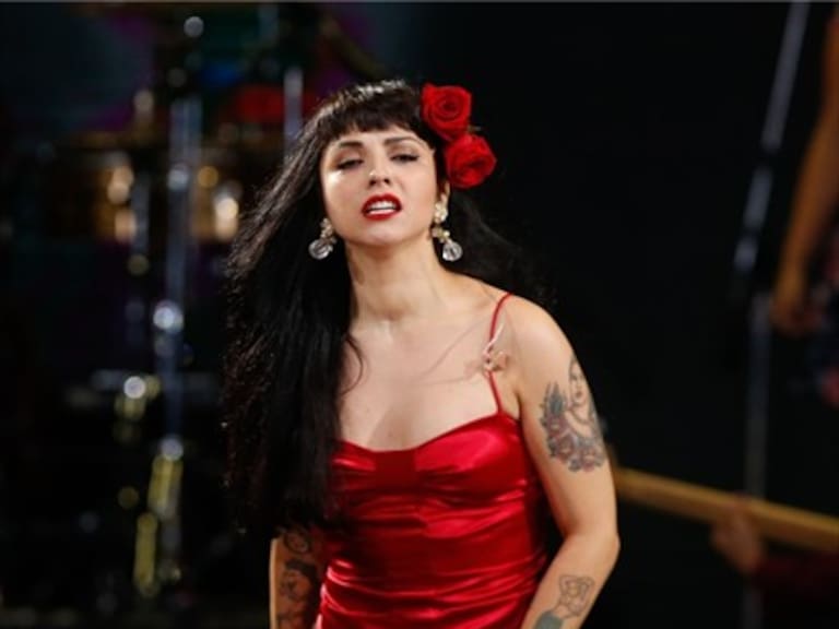 New York Times declara show de Mon Laferte como uno de los imperdibles durante la primavera en EEUU