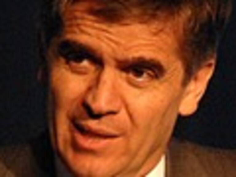 Presidente del Banco Central llamó la atención sobre posible “burbuja inmobiliaria” en Chile