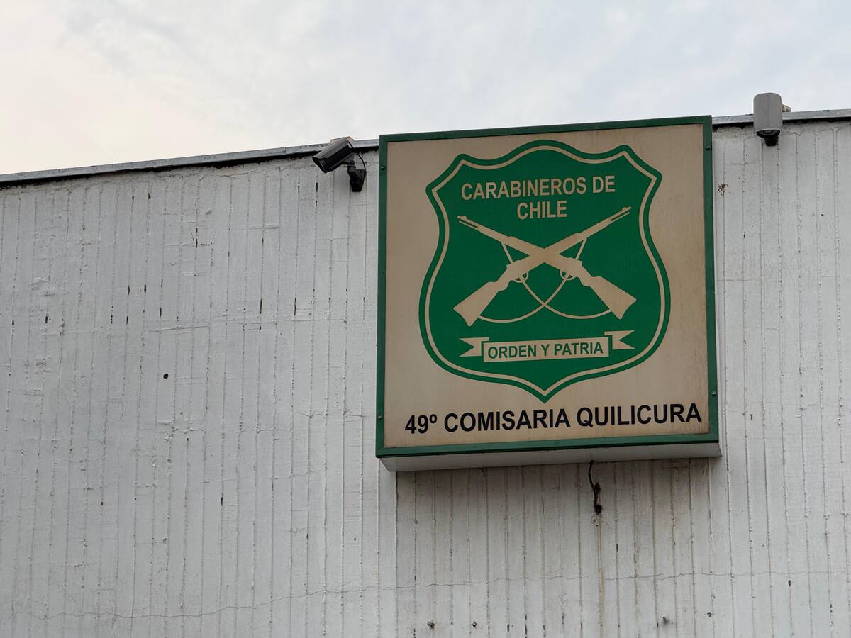 Detienen a concejal de Conchalí tras denuncia por violencia intrafamiliar: habría amenazado a su pareja con un arma de fuego