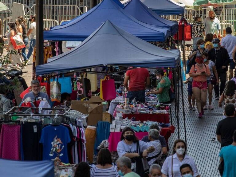 Comercio ambulante en Santiago: delegada destaca fallo de Corte y alcaldesa advierte que revisará antecedentes