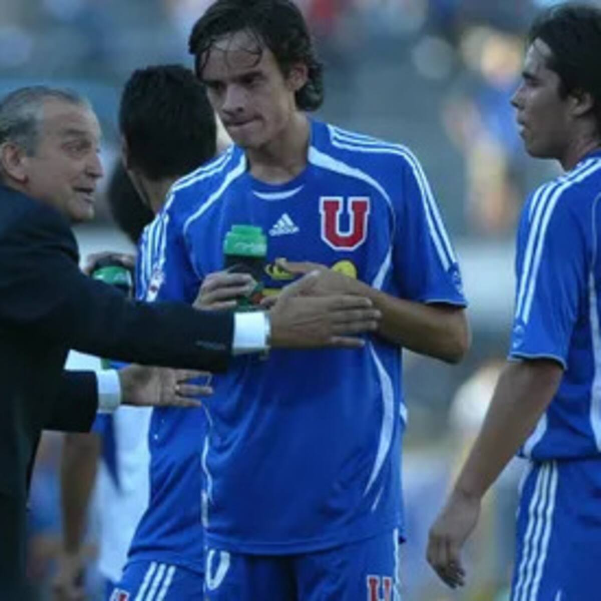 “Los jugadores decían que iban para atrás para que me echaran... Tomaron una decisión que arruina el prestigio del club”