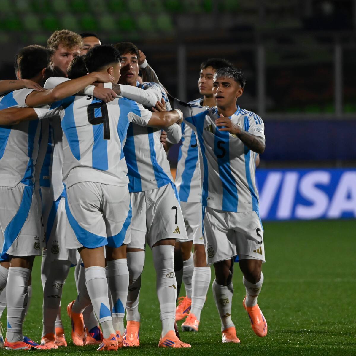 Futbolista argentino aborda el rechazo del público chileno en el Mundial Sub 20: “En mi país, la mayoría está acostumbrado a jugar con esas presiones”
