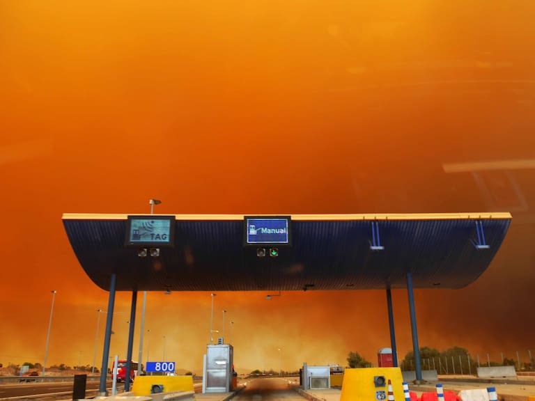 denuncian que peajes no levantan las barreras para facilitar evacuación