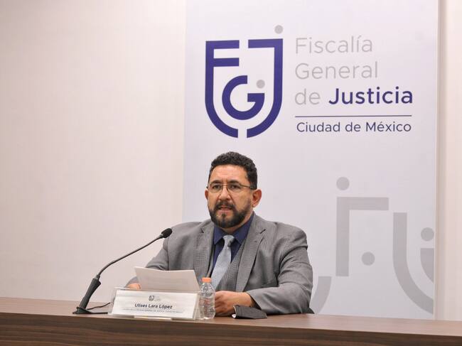 El fiscal mexicano Ulises Lara ante los medios