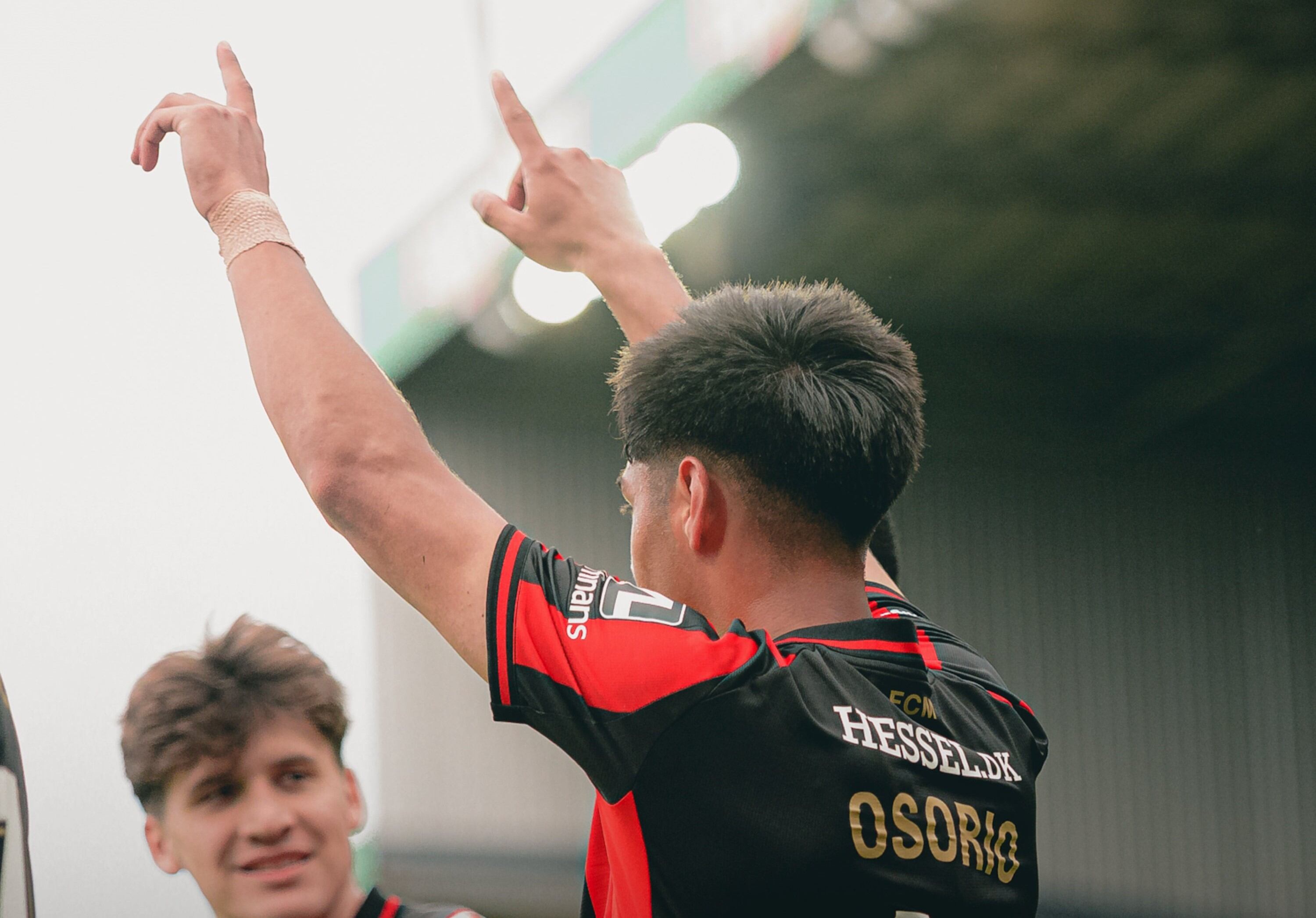 Darío Osorio volvió a hacer de las suyas en el Midtjylland