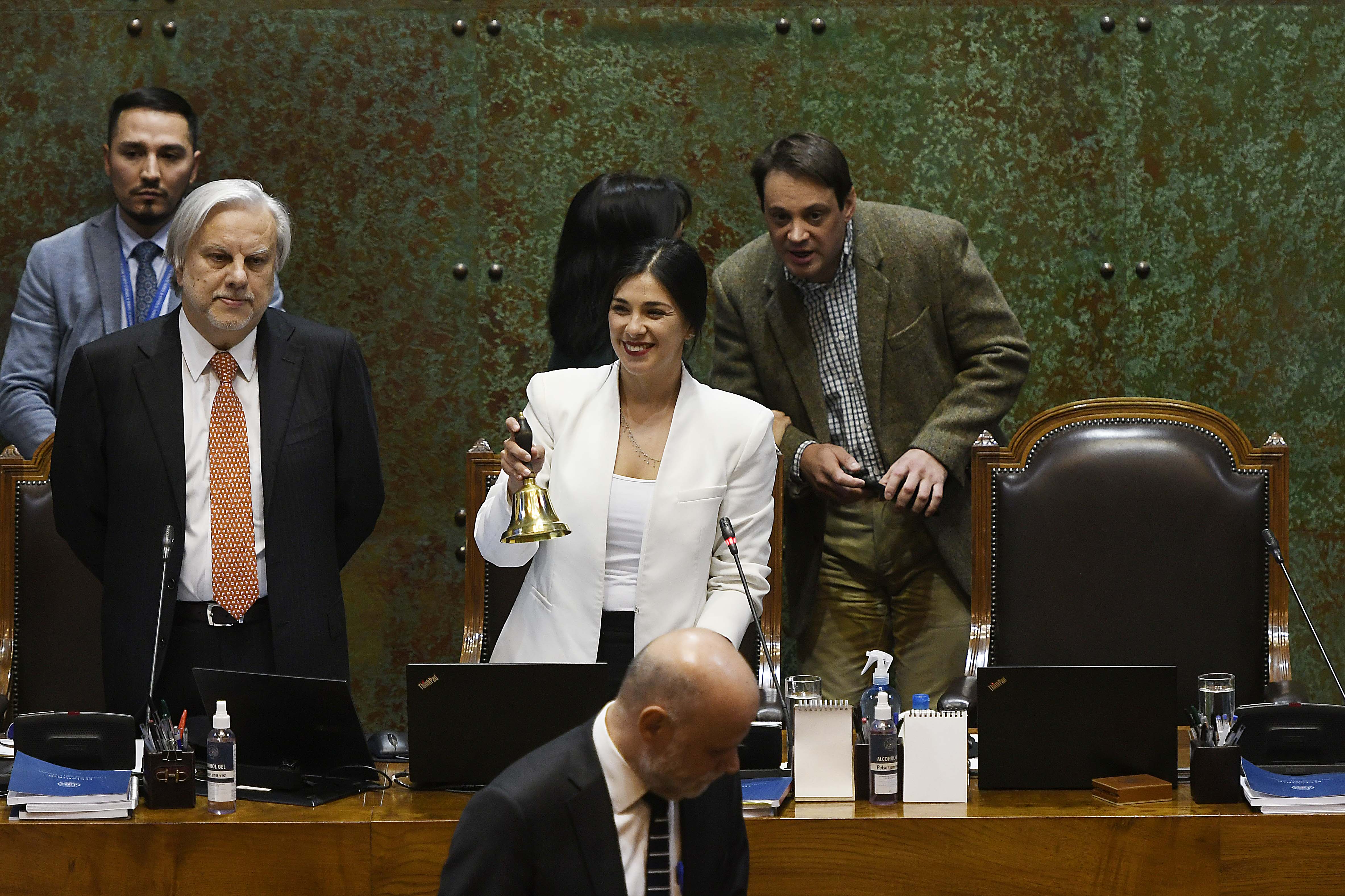 13 DE ABRIL 2024/ VALPARAISO
Karol Cariola asume la presidencia de la camara de diputados y diputadas en el congreso nacional de Valparaiso.
FOTO: PABLO OVALLE ISASMENDI/ AGENCIAUNO