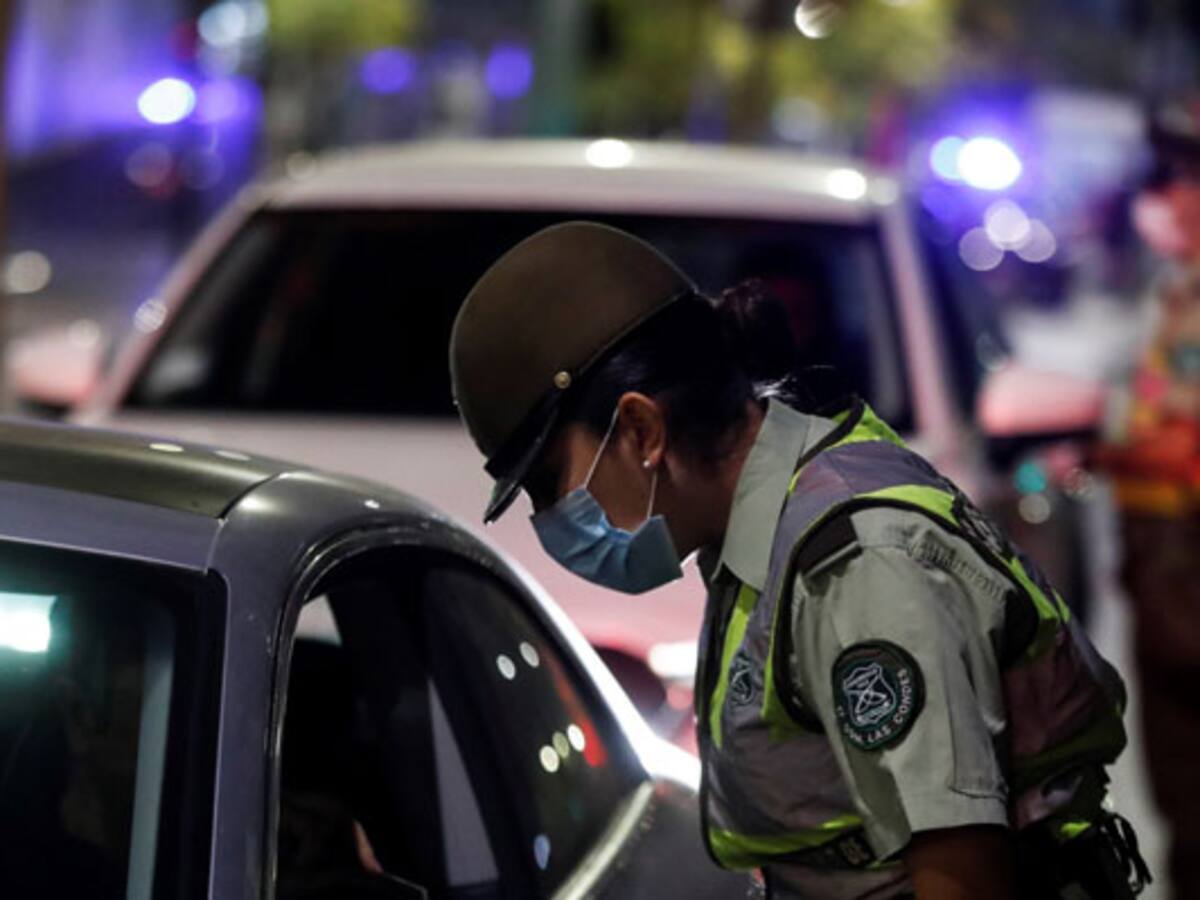 Carabineros informó de 522 conducidos en las últimas horas de toque de queda