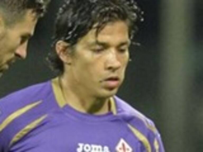 Matías Fernández se perdió un penal en triunfo de Fiorentina ante Iraklis de Grecia