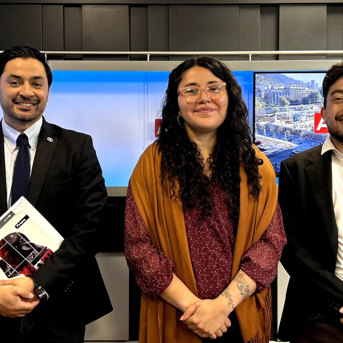 “Es un ridículo”: así fue el tenso debate entre candidatos del Distrito 12 por la ley de usurpaciones y desalojos de campamentos
