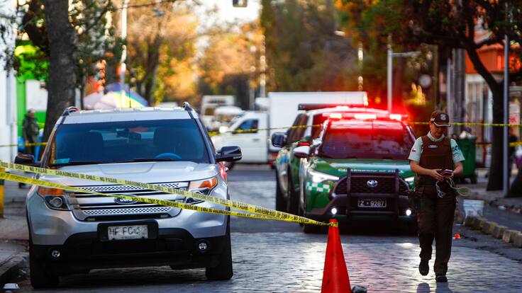Hombre de 60 años golpea a carabinero durante fiscalización en Macul: funcionario cayó desplomado
